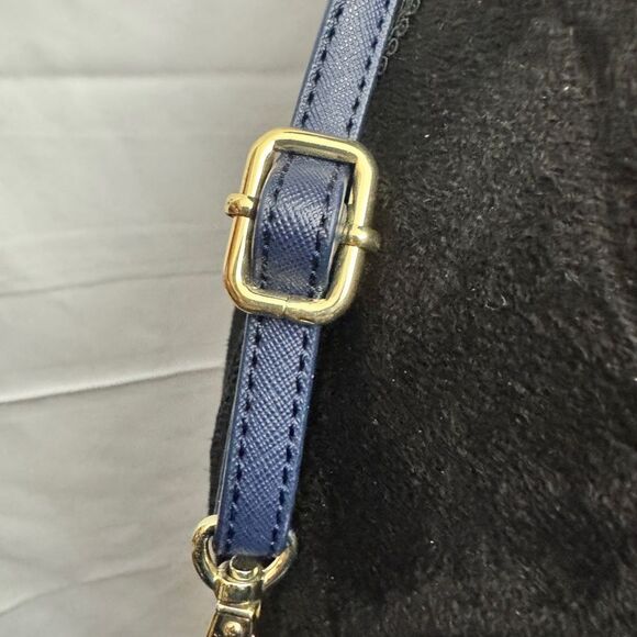 Tommy Hilfiger Plaid Crossbody Bag - Picture 5 of 9